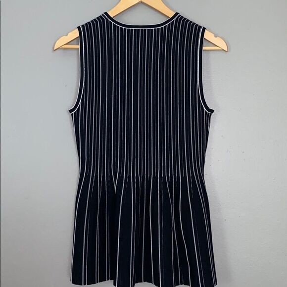 THEORY peplum shell black stripe lustrate new sz M - Picture 12 of 14